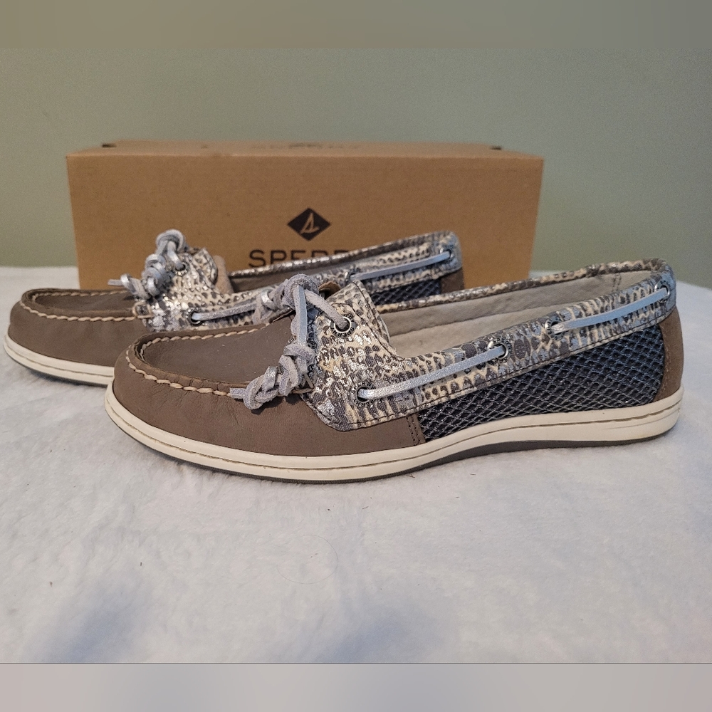 Sperry boat shoes